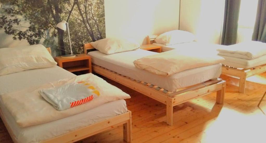 Townhouse Citycenter Klagenfurt am Woerthersee Bagian luar foto