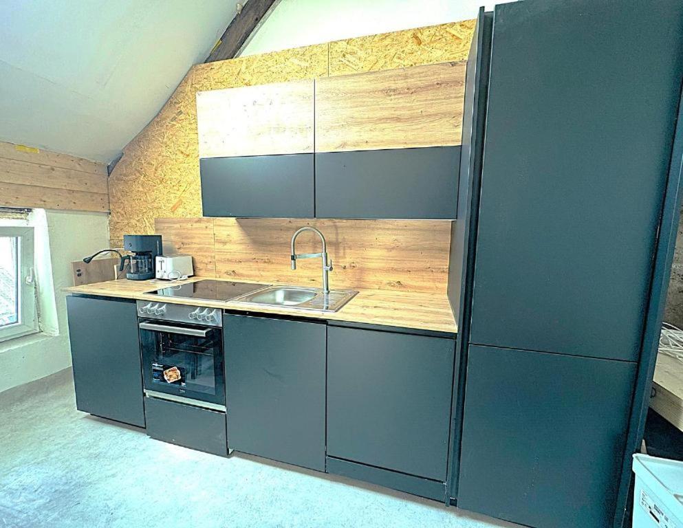 Townhouse Citycenter Klagenfurt am Woerthersee Bagian luar foto