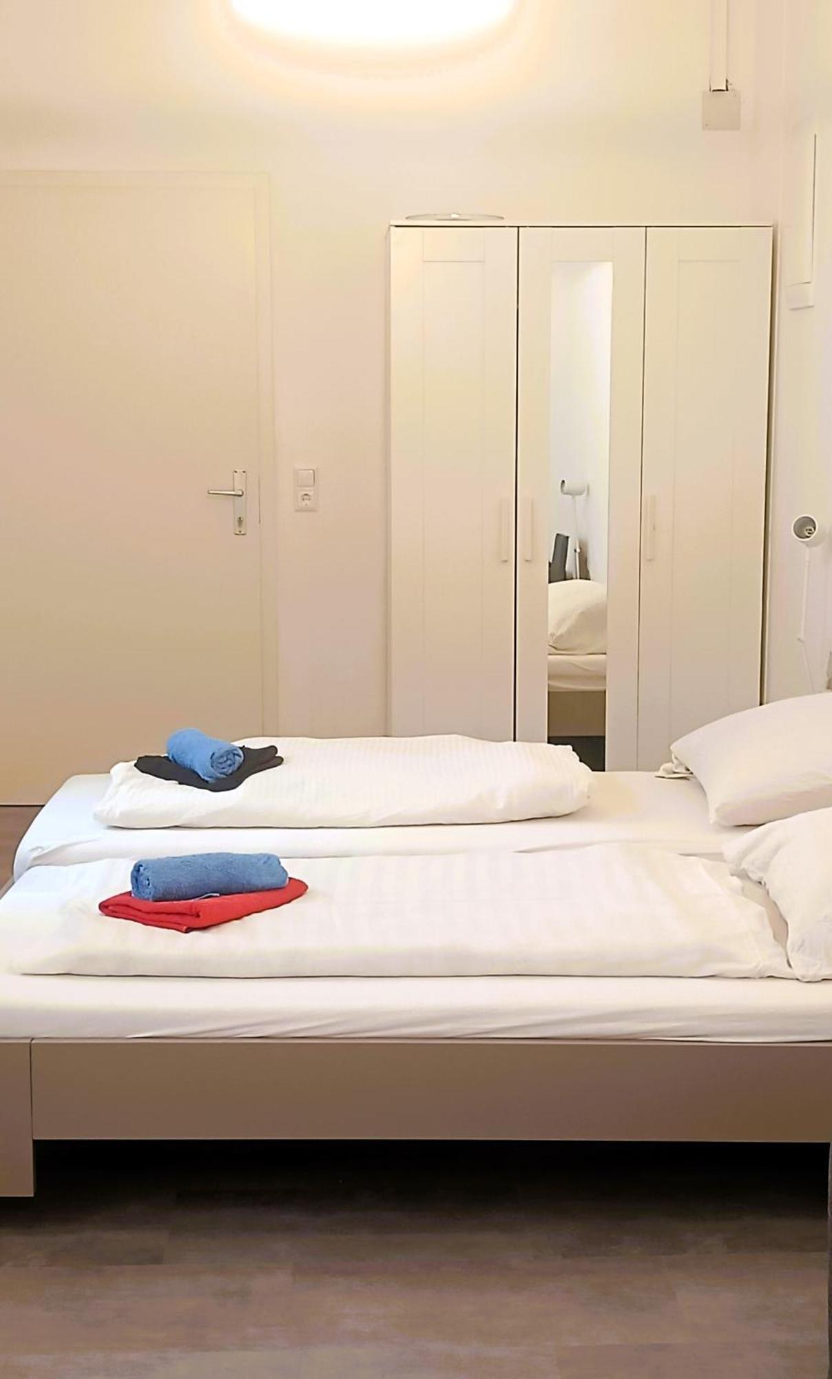 Townhouse Citycenter Klagenfurt am Woerthersee Bagian luar foto